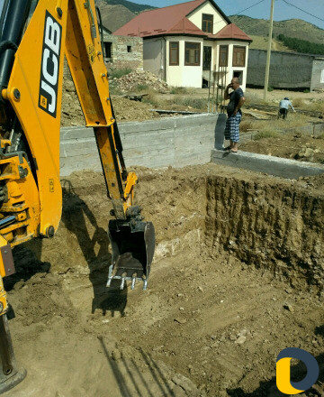 Экскаватор погрузчик