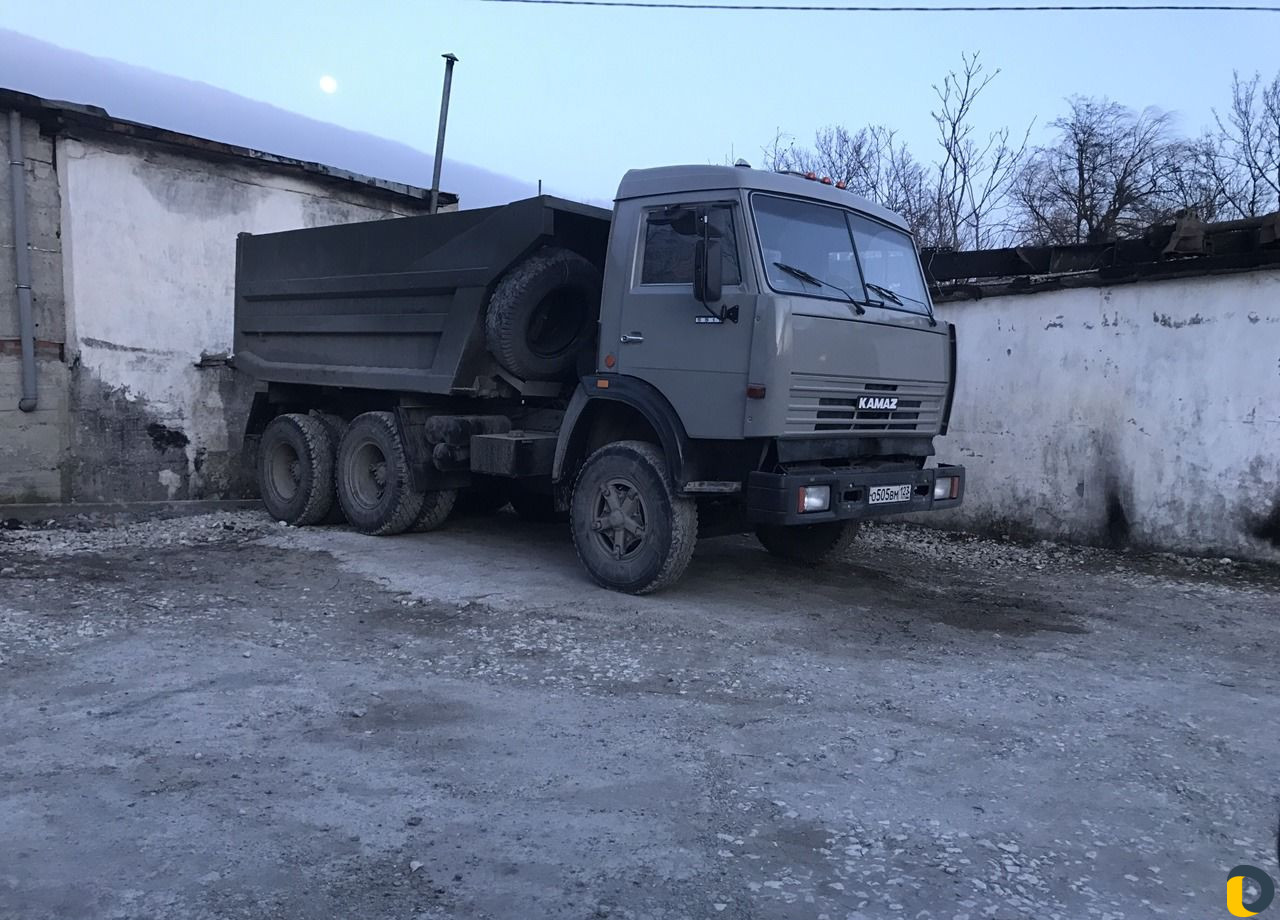 Экскаватор с гидромолотом,буром и самосва