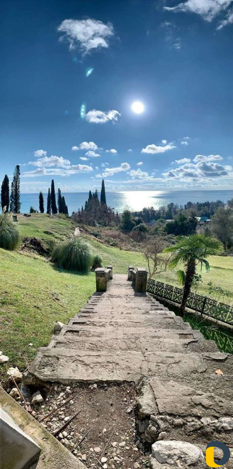 Экскурсии по Абхазии с гидом и без