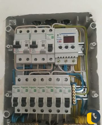 Электрик с высшим образованием