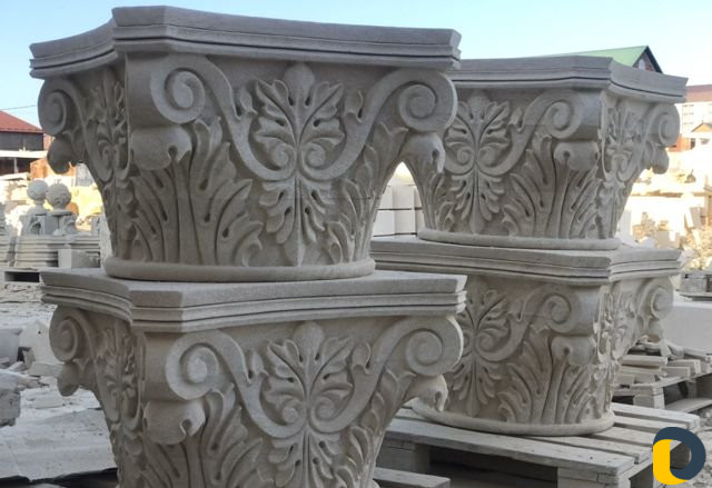 Фасадный декор из натурального камня ручной работы