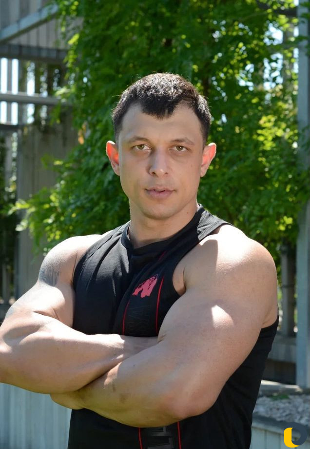 Фитнес тренер