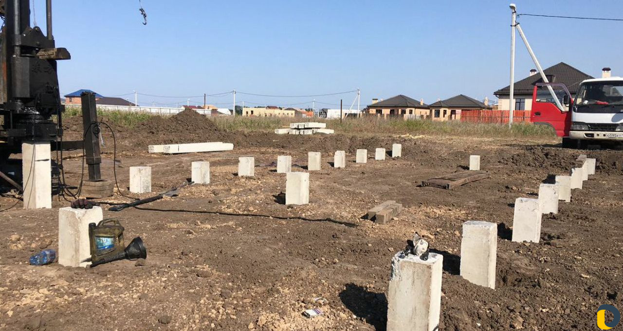 Фундамент,монолитные работы,забивка ж.б свай,забор