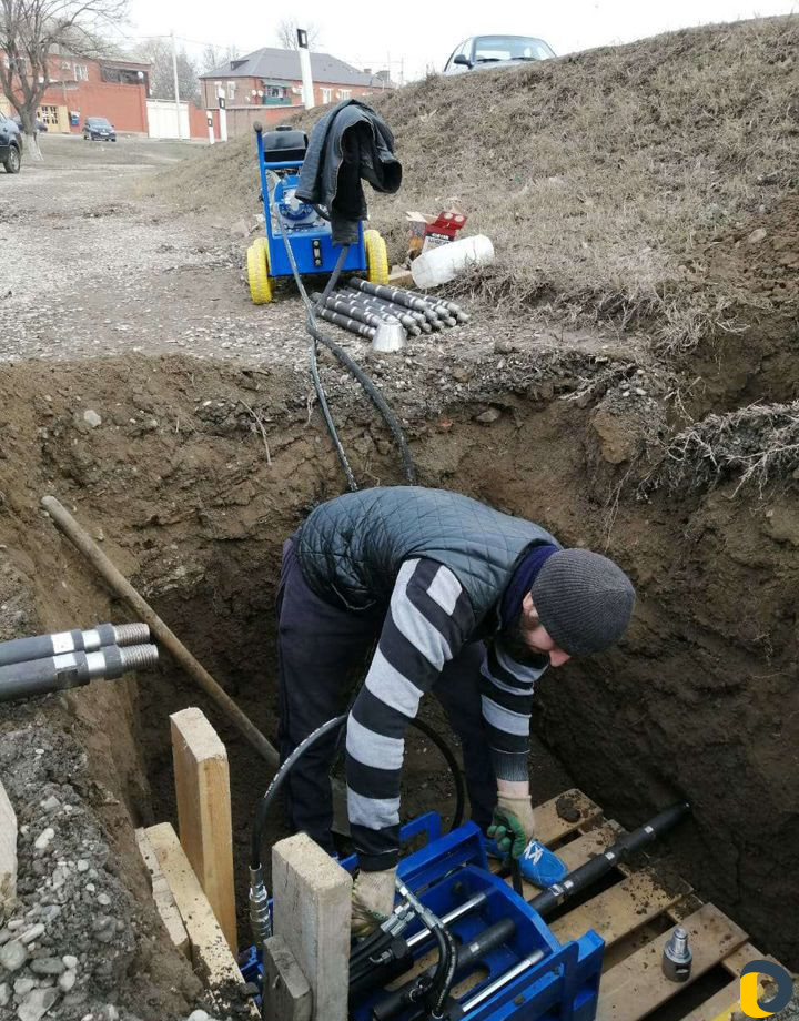 Гнб(горизонтально напрввленное бурение)