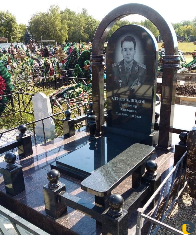 Гранитные комплексы по индивидуальным проектам