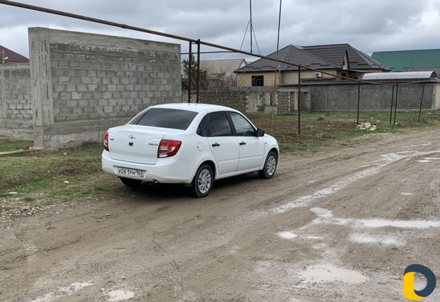Гранты в аренду от таксопарка AhaMa