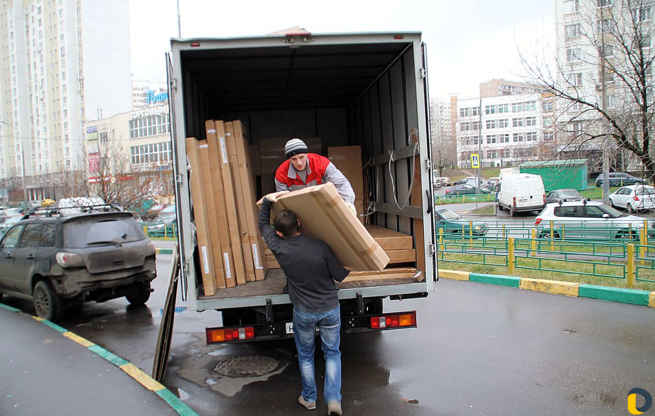 Грузоперевозки Переезд с грузчиками