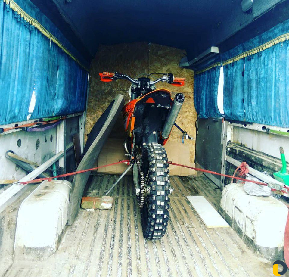 Грузоперевозки