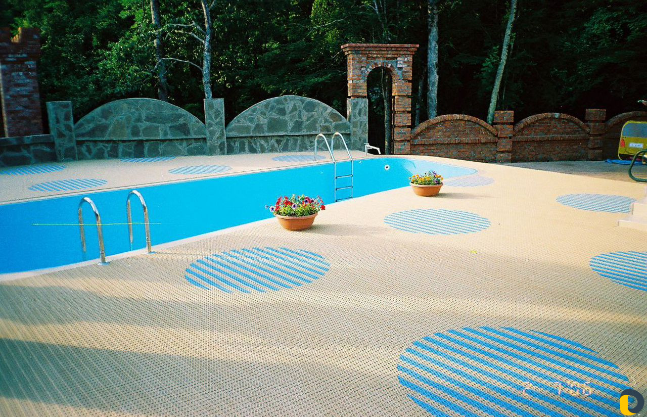 Грязезащита, коврики, покрытия противскольжения