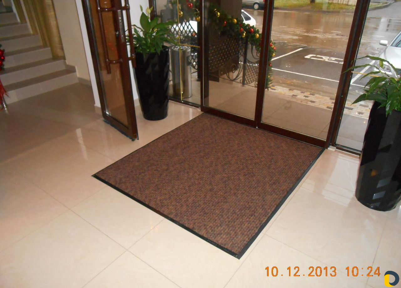 Грязезащита, коврики, покрытия противскольжения