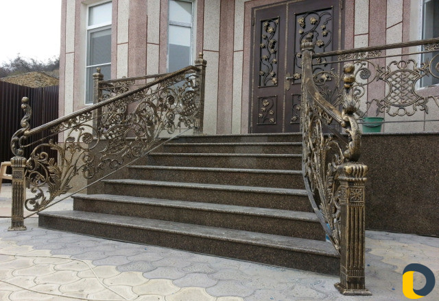 Художественное литье, ковка, фонари, перила