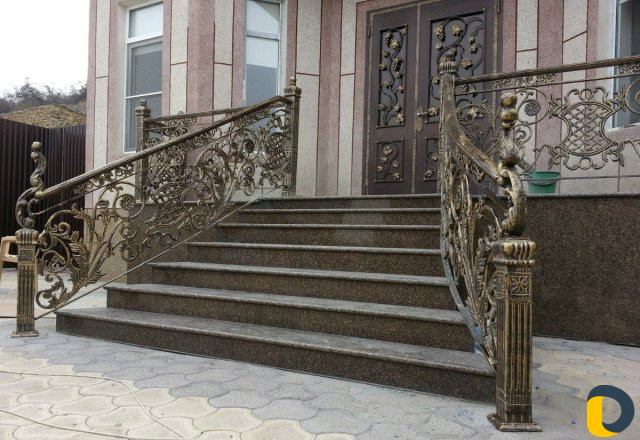 Художественное литье, ковка, ворота, перила