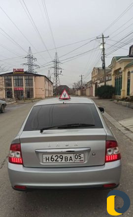Инструктор по вождению