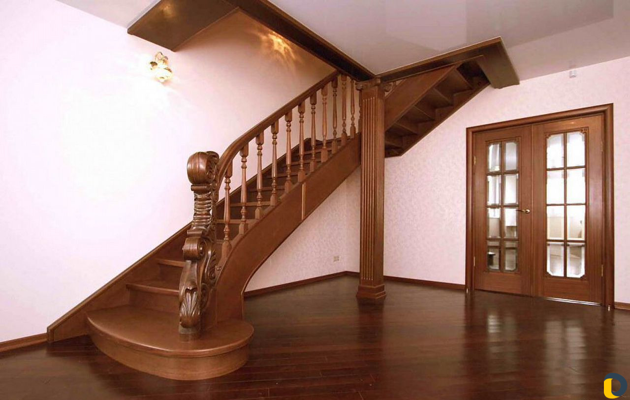 Изготовление и установка дверей и лестниц из масси