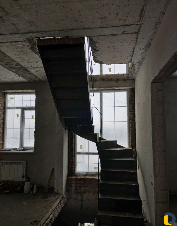 Изготовление металлических лестниц