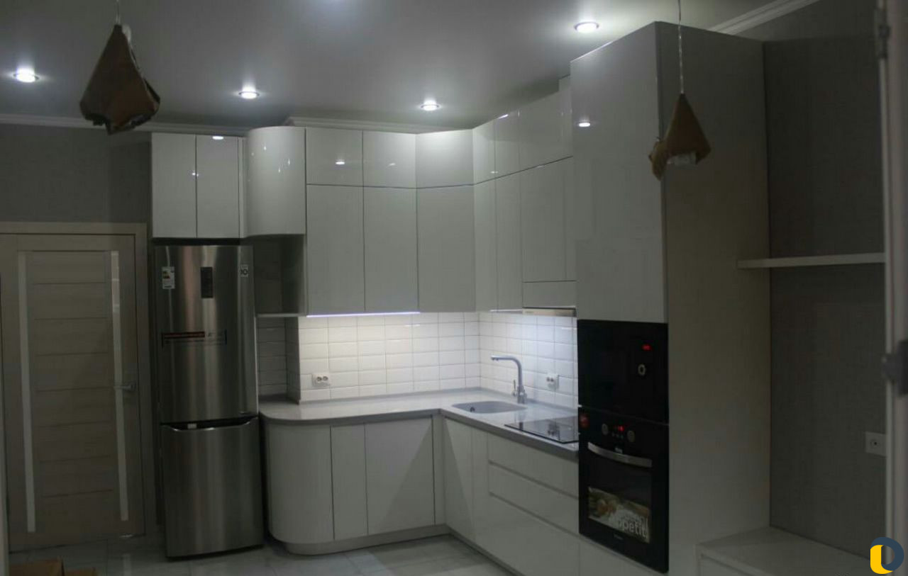 Изготовление на заказ кухонь, шкафов купе