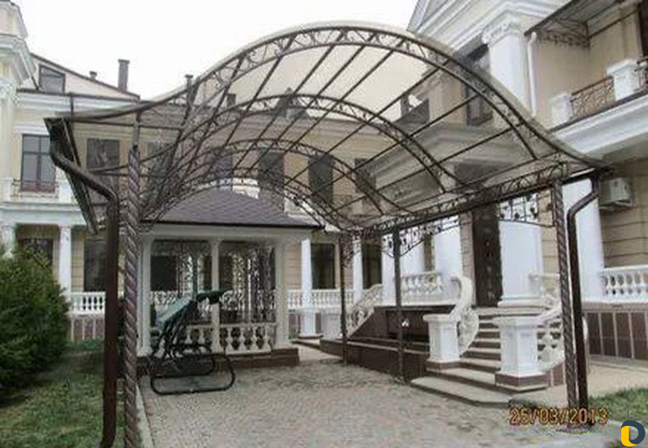 Изготовление навесов из поликарбоната и перил