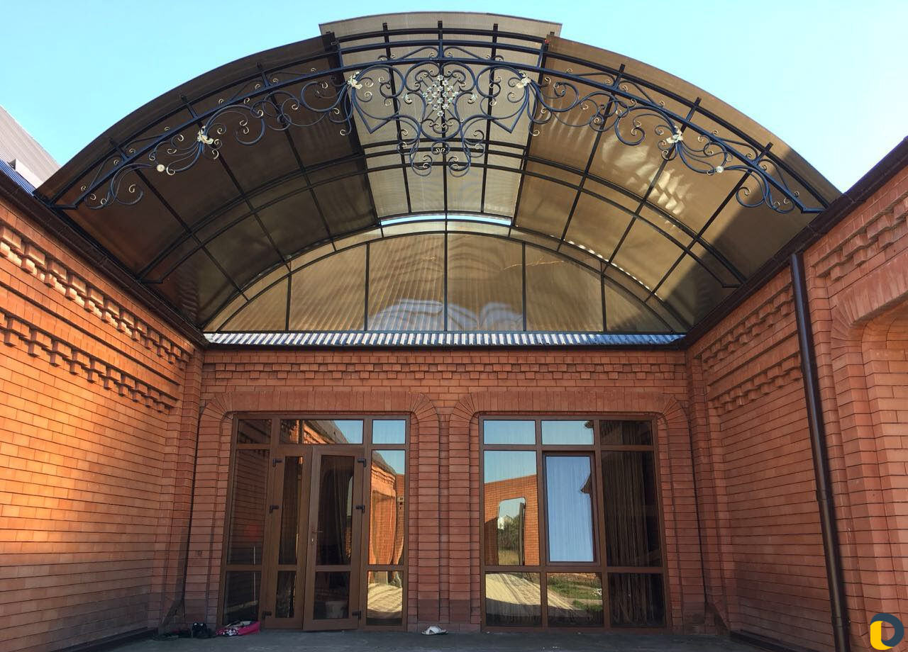 Изготовление навесов из поликарбоната и перил