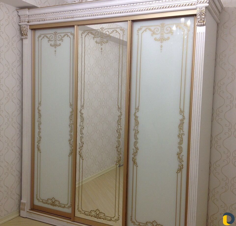Изготовление шкафов купе, и кухонь, Комп. Столов