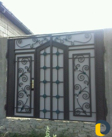 Изготовление ворот и дверей