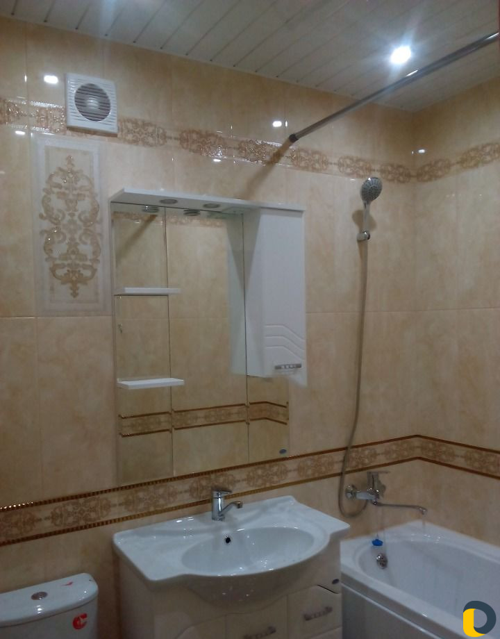 Кафель (полный ремонт ванной и туалета)