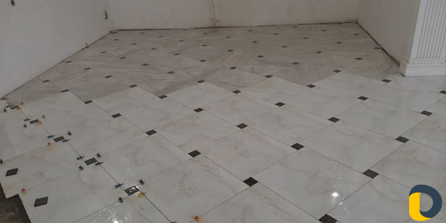 Кафельшик плиточник