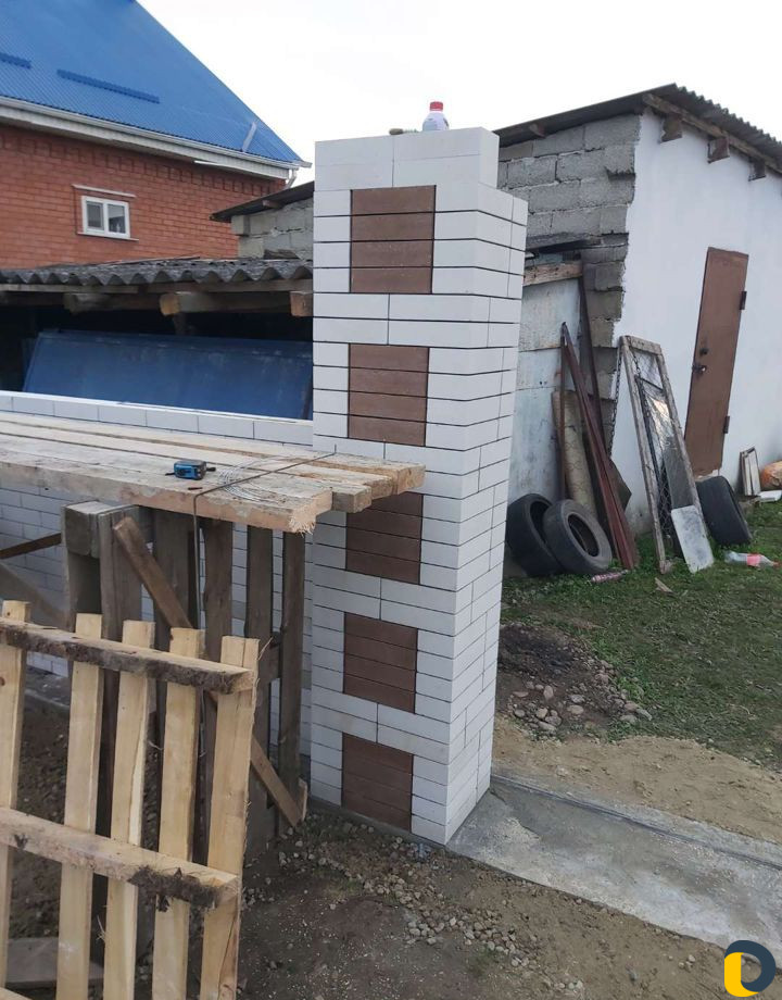 Каменщик, строитель