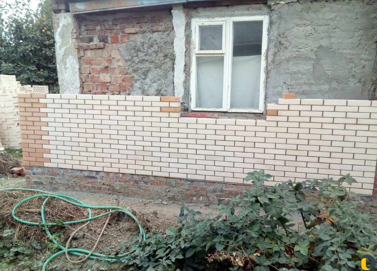 Кладка кирпича, заборов, бетонные работы