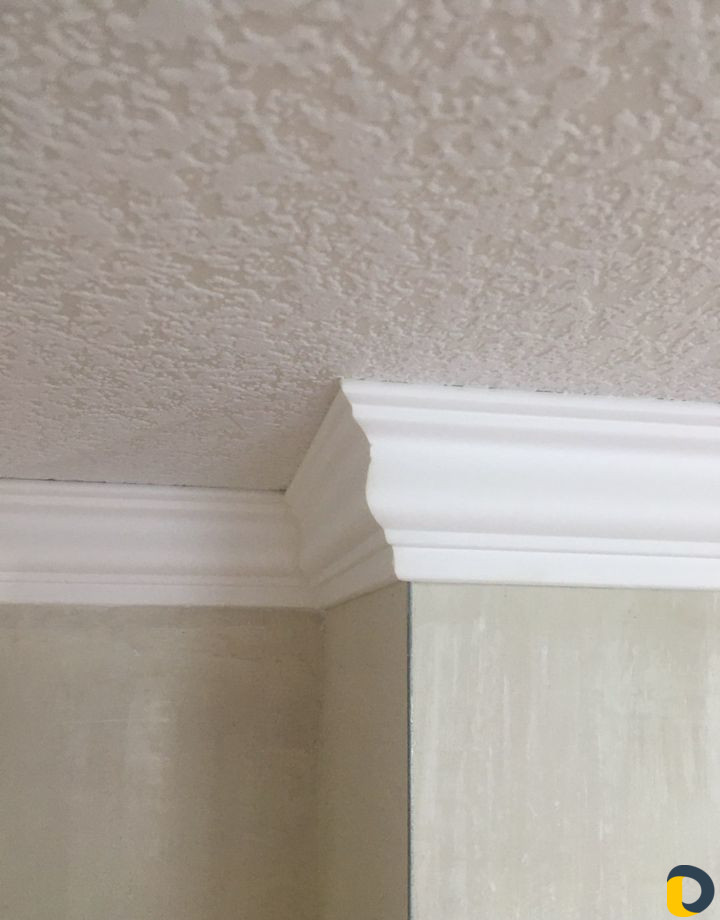 Клею обои