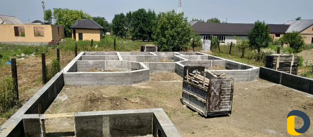 Копаю траншей