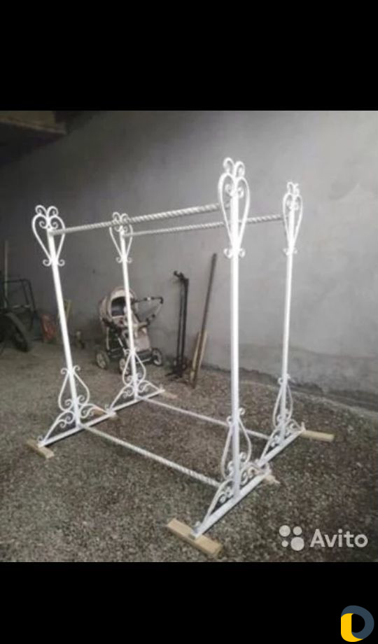 Кованые вешалки