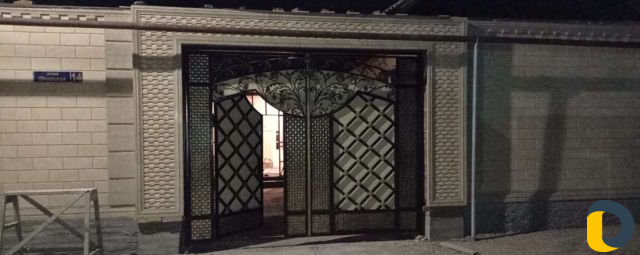 Кованые ворота и двери козырьки и навес 2000 кв и