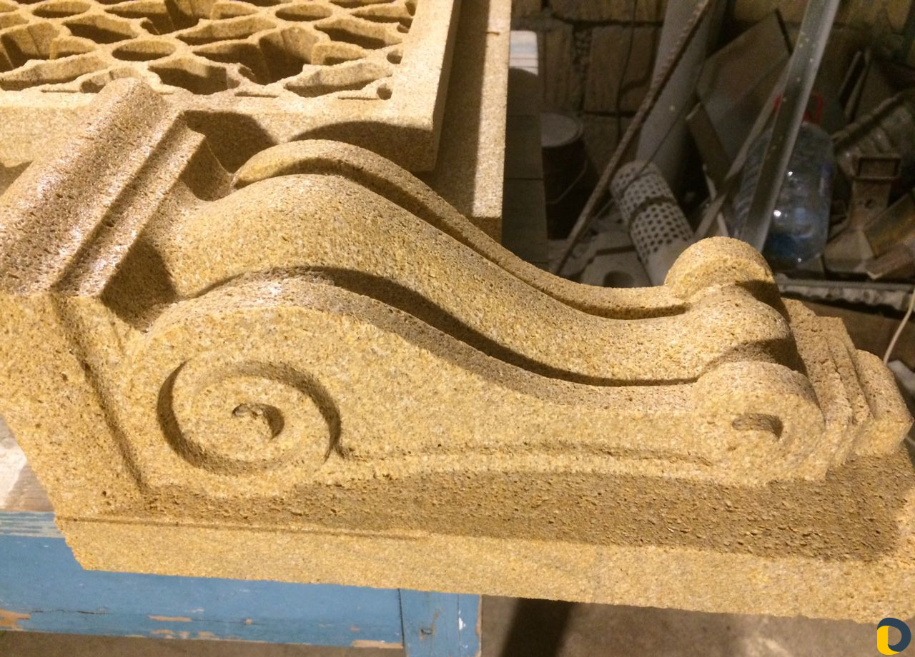 Кронштейны, Капители, Пилястры