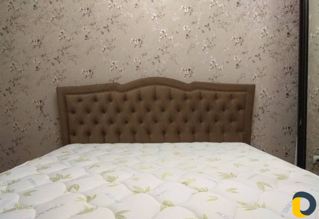 Кровать