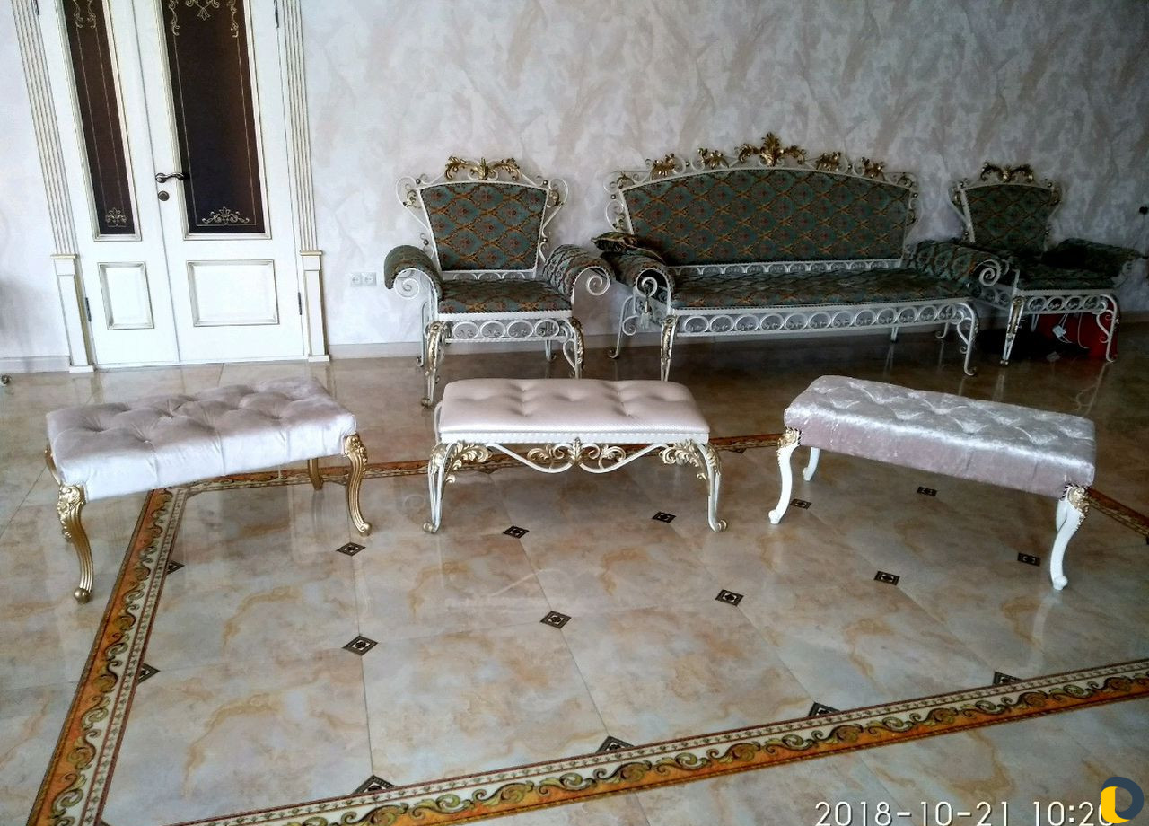 Кровати кованые люстры