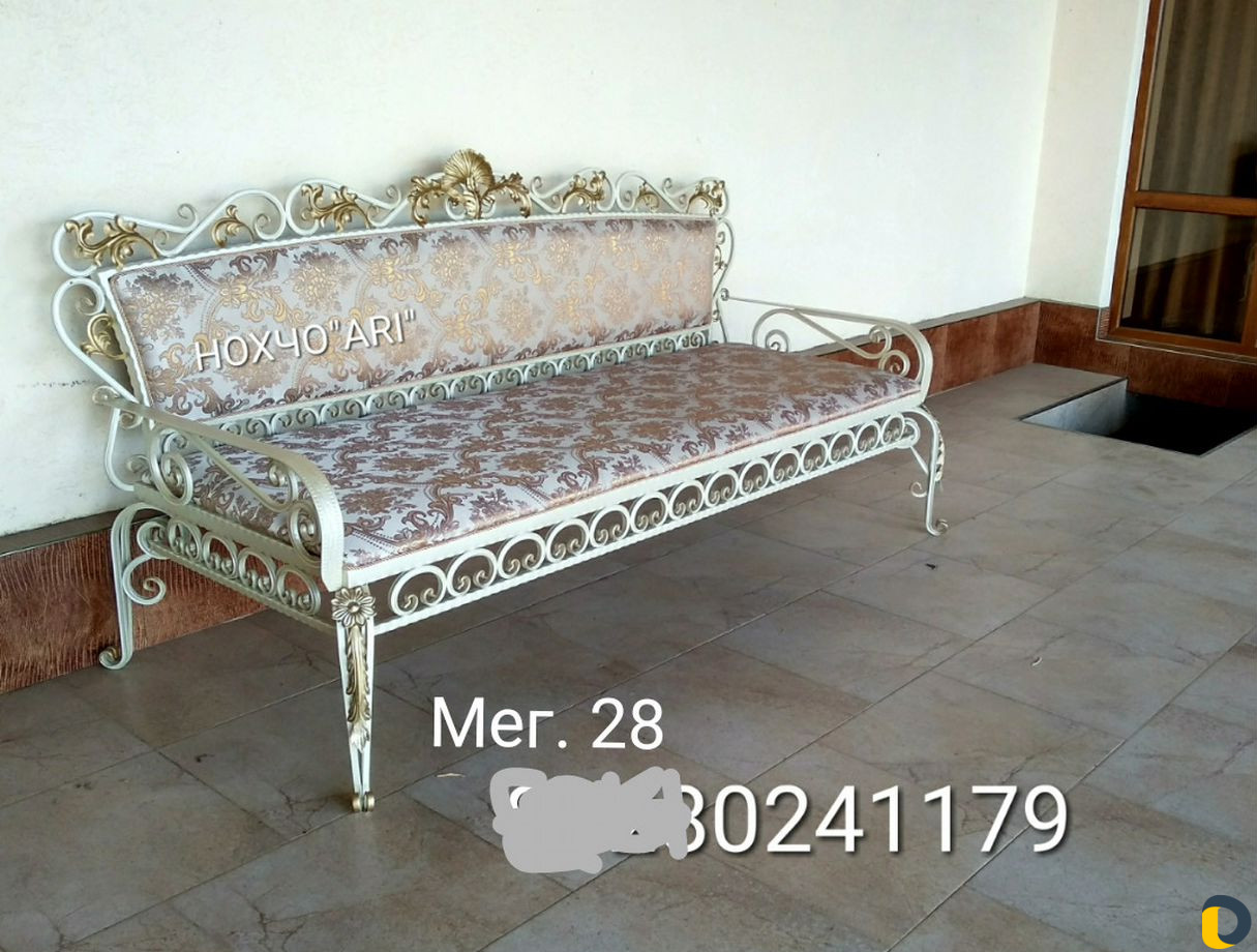Кровати кованые люстры