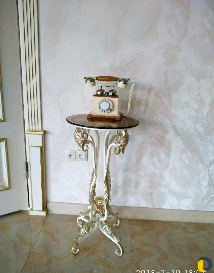 Кровати кованые люстры