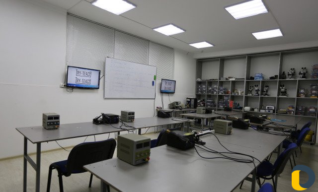 Курсы: Ремонт сотовых телефонов