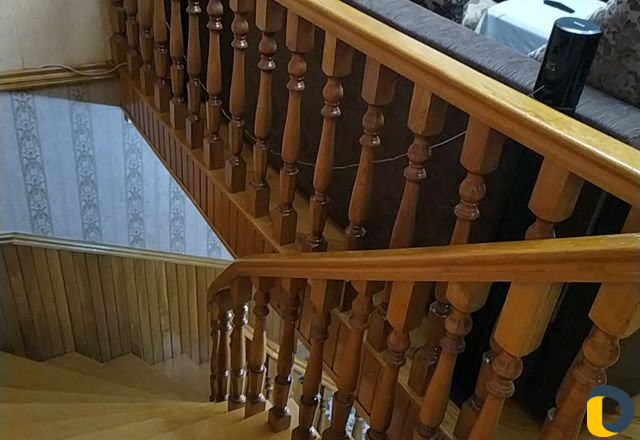 Лестница и паркет