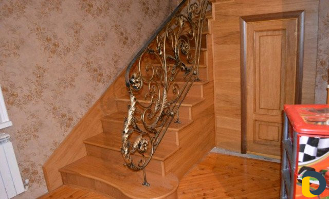 Лестницы деревянные