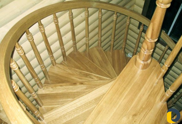 Лестницы деревянные