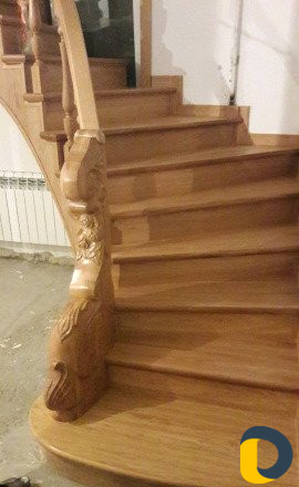 Лестницы деревянные