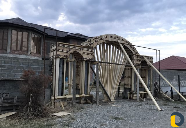 Лестницы и арки