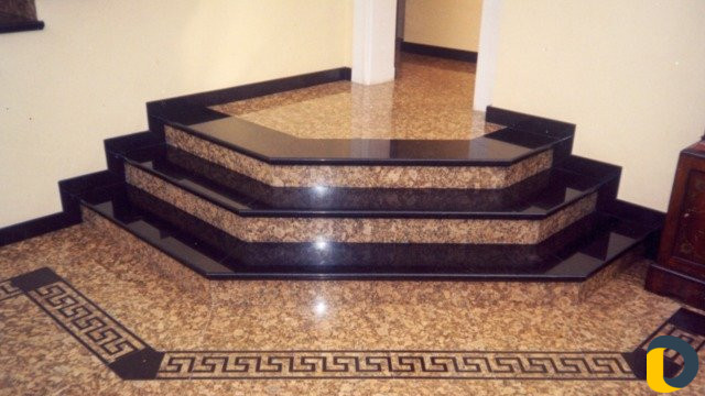 Лестницы и подоконники из мрамора и гранита
