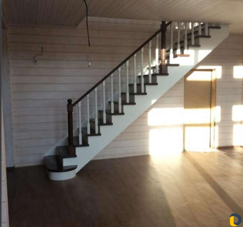 Лестницы на заказ из любых пород дерева