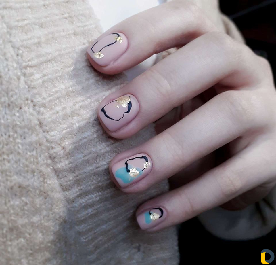 Маникюр гель-лак ЖК Московский