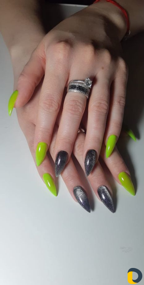 Маникюр и педикюр