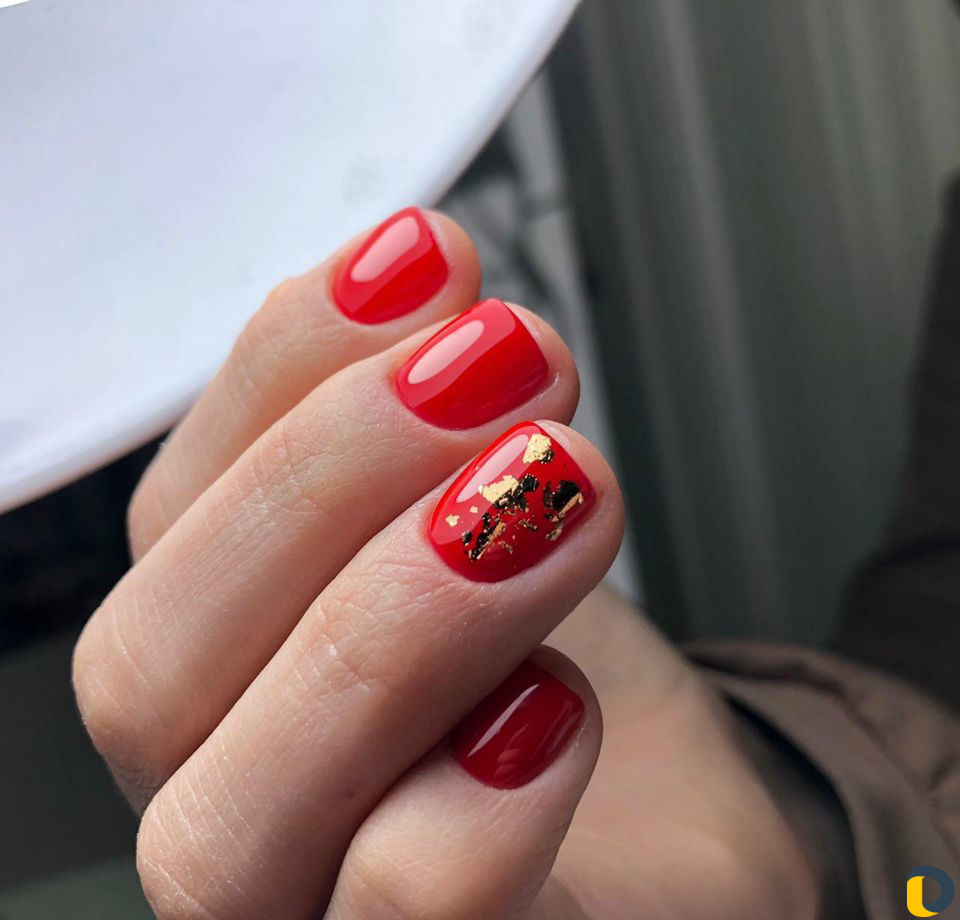 Маникюр и педикюр
