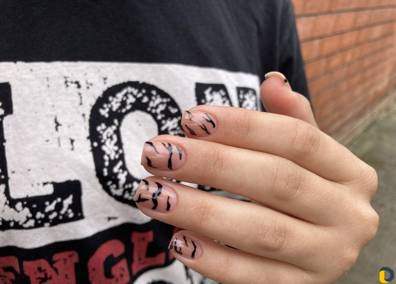 Маникюр и педикюр