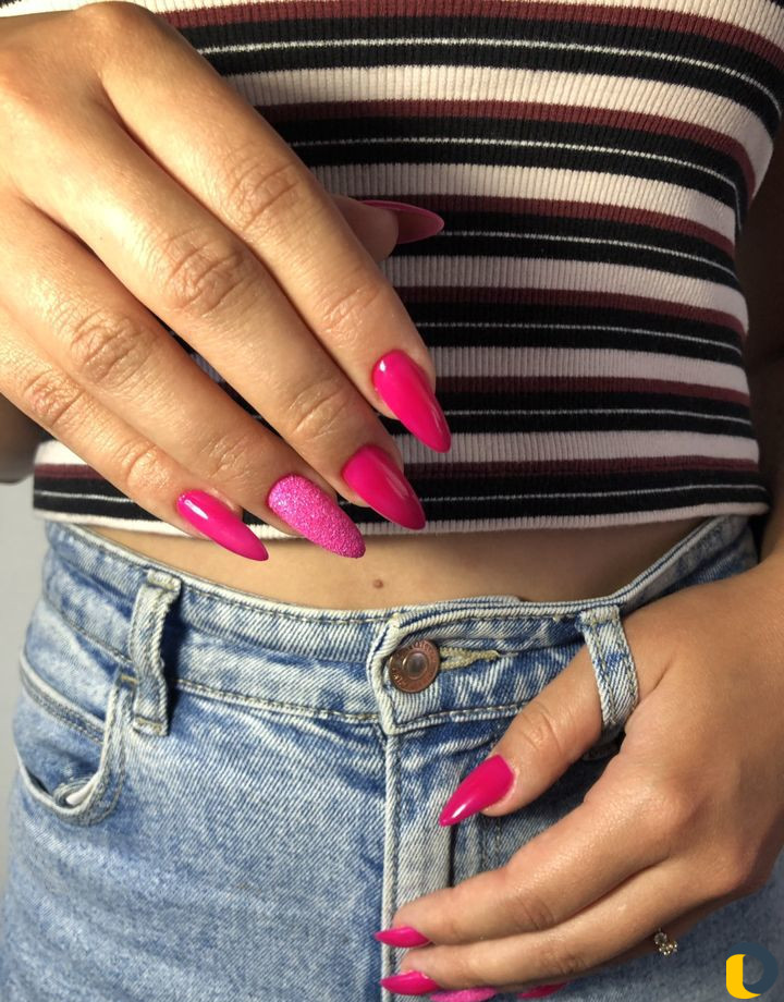 Маникюр и педикюр